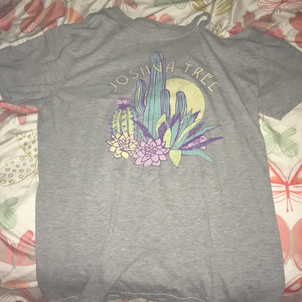 One sleeve off the shoulder casual T-Shirt